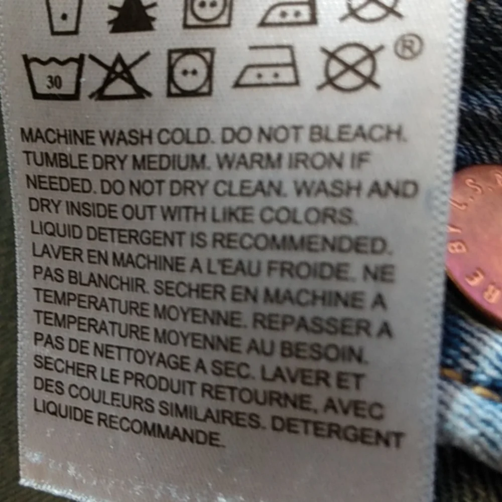 Levi Strauss & co., Distressed jeans shorts - Picture 7 of 10